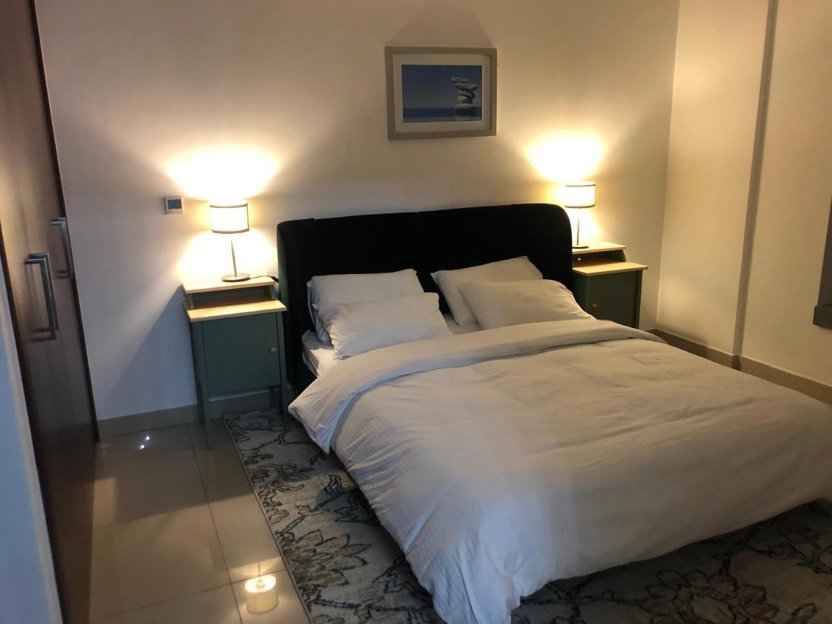 Downtown Boulevard One Bedroom Apt In 29 Blvd غرفة وصالة Burj & Fountain View Master Bedroom Plus 2 Single Beds In Living Room Ντουμπάι Εξωτερικό φωτογραφία